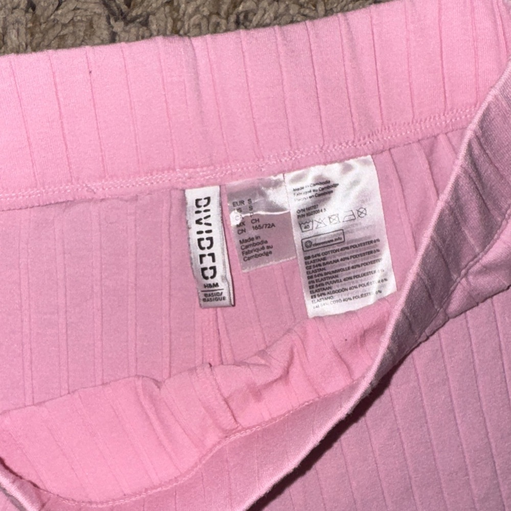 Divided Ribbed Pink Pants - Picture 2 of 2